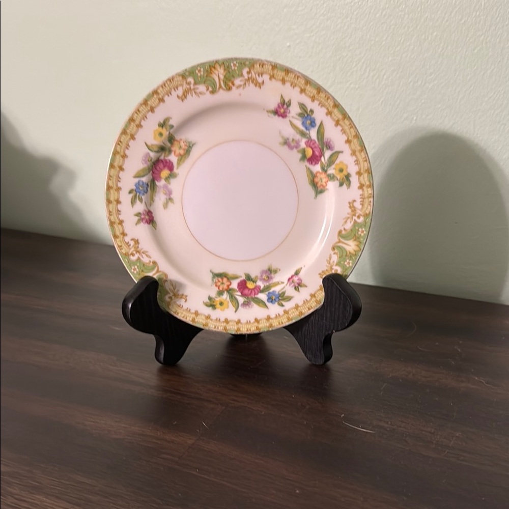 Vintage Berkshire  Bread Plate